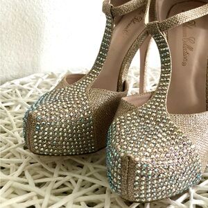 De Blossom Collection✨💎Opalescent Crystal Encrusted T-Strap Stilettos!✨💎
